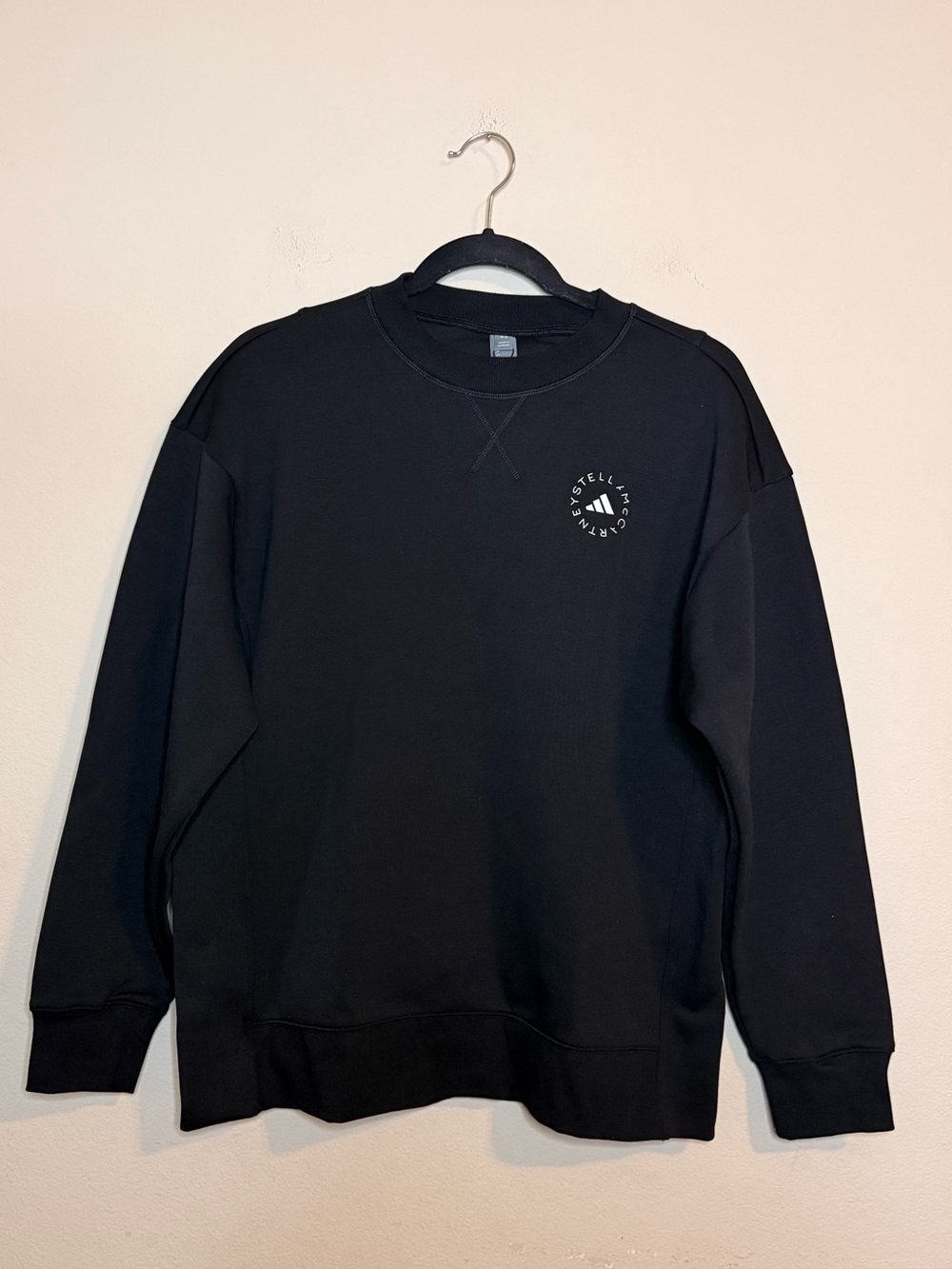 Black Crewneck Sweatshirt